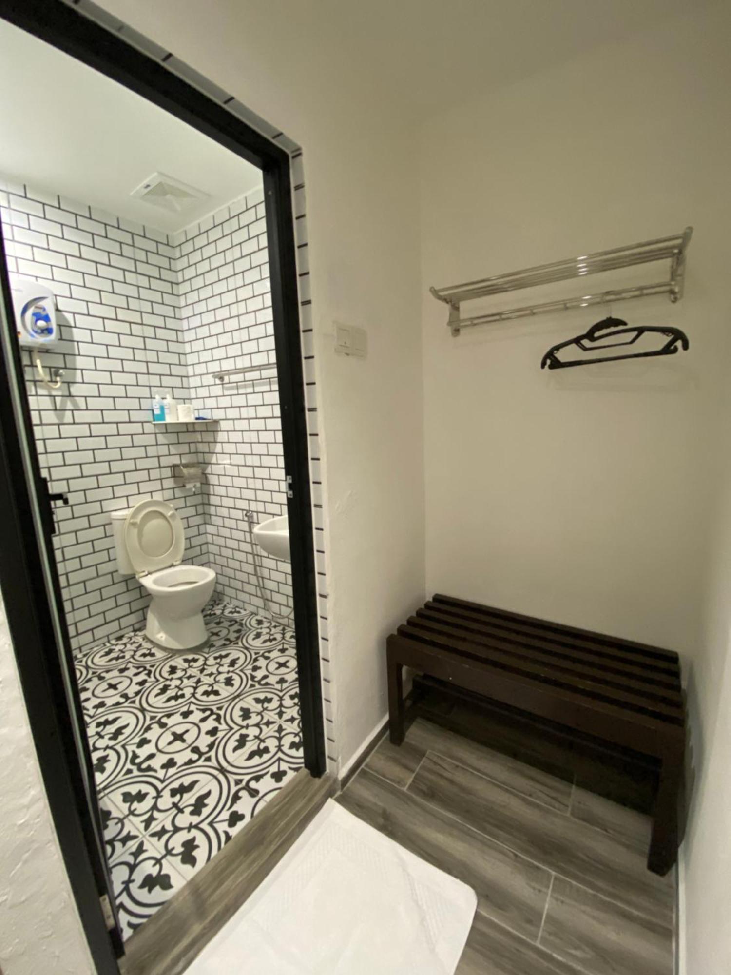 Georgetown Inn By Sky Hive Exterior foto